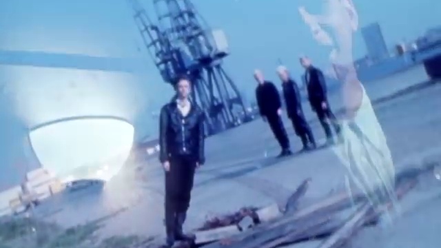 Depeche Mode - Shake The Disease смотреть онлайн