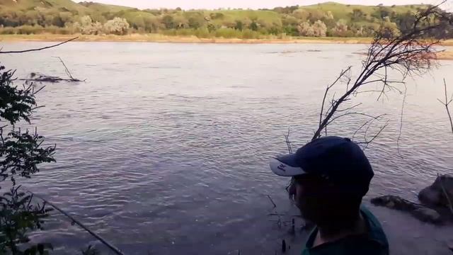 ВЛОГ Ловля сома на донку, на удочку! смотреть онлайн