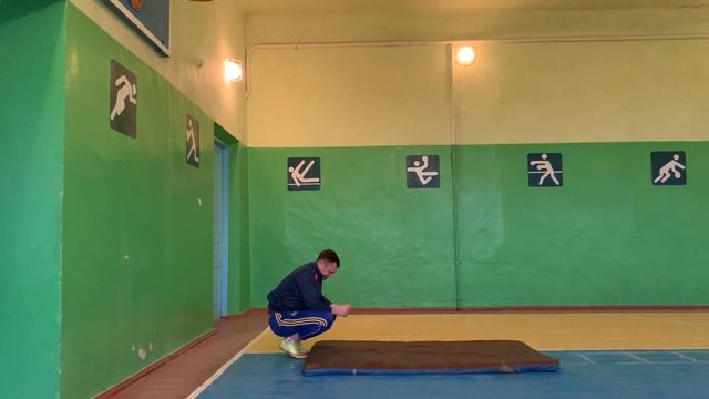 Дистанційне навчання. Урок з фізичної культури. Елементи гімнастики.