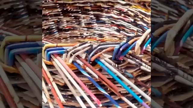 Первый опыт плетения корзины из журналов смотреть онлайн