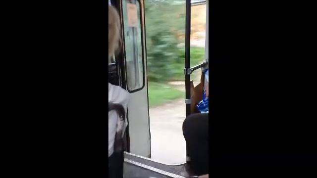 Зачем в русском автобусе кондиционер? смотреть онлайн