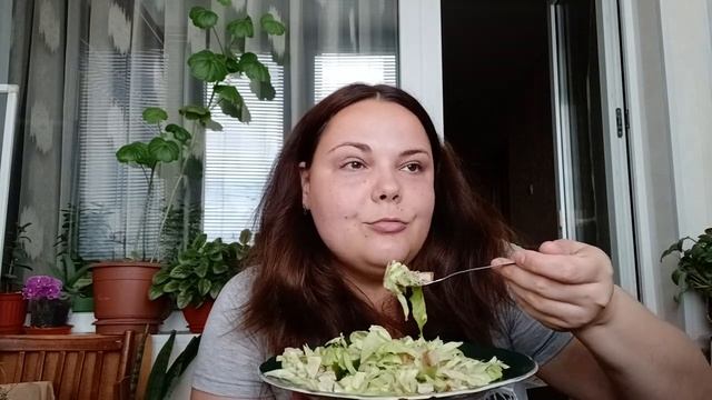 МУКБАНГ?САЛАТ✅️ПРАВИЛЬНОЕ ПИТАНИЕ?ЧТО СКАЗАЛ ТАРОЛОГ??РАБОТА БУДЕТ В ИЮЛЕ??