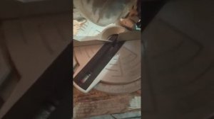 Распил плинтусов в бане под углом 45 градусов
