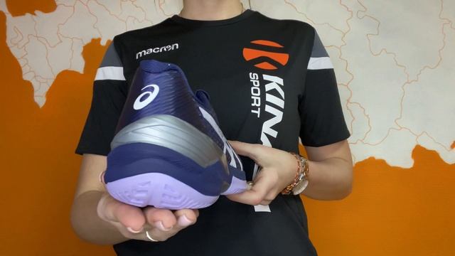 Кроссовки Asics SKY ELITE FF (W). Обзор за 30 секунд смотреть онлайн