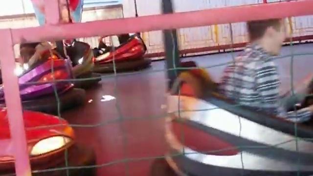 Лучший аттракцион в парке -9 июля Архангельск 2013 008 смотреть онлайн