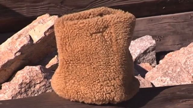 Cossack Hats for Ukrainian Troops: Zaporyzhia experts produce historic winter headgear for troops смотреть онлайн