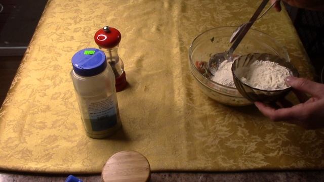 САМЫЙ ПРОСТОЙ И ВКУСНЫЙ РЕЦЕПТ РУБЛЕННЫХ РЫБНЫХ КОТЛЕТ.НУ ОЧЕНЬ ВКУСНЫЕ. смотреть онлайн