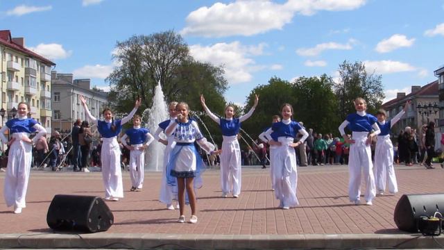 "WELCOME TO MY BELARUS" - "ШКОЛЬНЫЙ КВАРТАЛ" И ВЛАДА ЦАРЁВА - 1 МАЯ 2023 смотреть онлайн