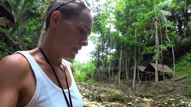 Филиппины туры своим ходом. Встреча с ядовитой змеей. Водопад Ingkomhan на Филиппинах (о. Бохоль). смотреть онлайн