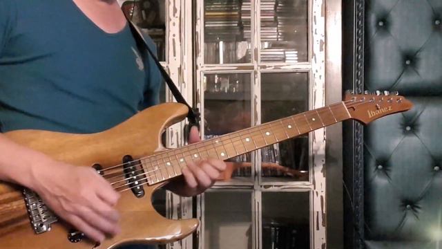 Ibanez Premium AZ224F Vs Ibanez TQM1 - Lead Tone