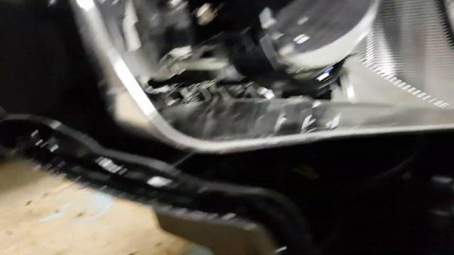 Установка светодиодных линз Optima Adaptive на X-Trail T32 2016г. смотреть онлайн