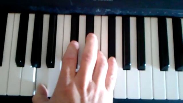 Piano lessons, chords 7th (A2) Как играть аккорды на пианино смотреть онлайн