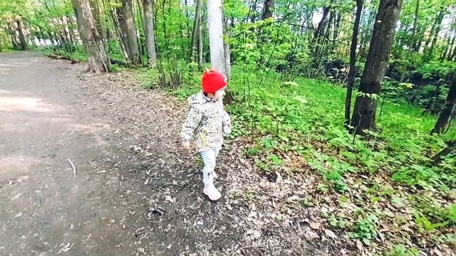 Янка гуляет