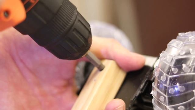 A Toaster That Ejects Itself Instead Of Bread - Copying Michael Reeves (Building Bad Ideas) смотреть онлайн