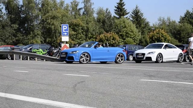 3x Audi TT-RS and 2x Ford Focus RS ,- Drive away, little acceleration смотреть онлайн