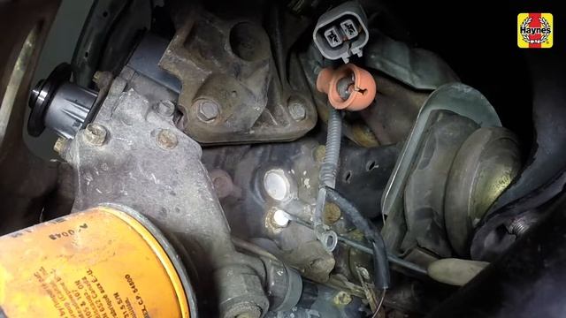 Renew the cooling system on a Nissan Xterra (00-04), Pathfinder (96-04) or Frontier pick-up (98-04) смотреть онлайн