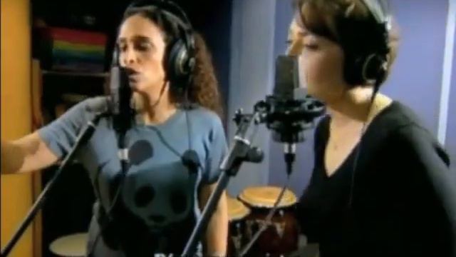 Noa (Achinoam Nini) & Mira Awad - There Must be Another Way смотреть онлайн