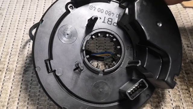 Замена датчика угла поворота руля, замена шлейфа SRS, airbag. Mercedes w208. Калибровка ESP. смотреть онлайн