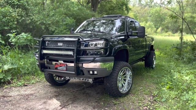 Putting 22s And Mud Tires On My Cateye Silverado!