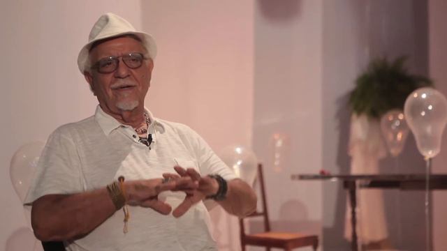 AVELHA por Amir Haddad смотреть онлайн