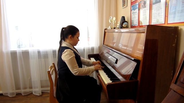 Юля Симсонова 9 лет У.Гиллок "Опустевший бальный зал" смотреть онлайн
