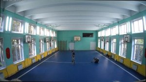 Укладка спортивного линолеума, сварка швов, нанесение разметки