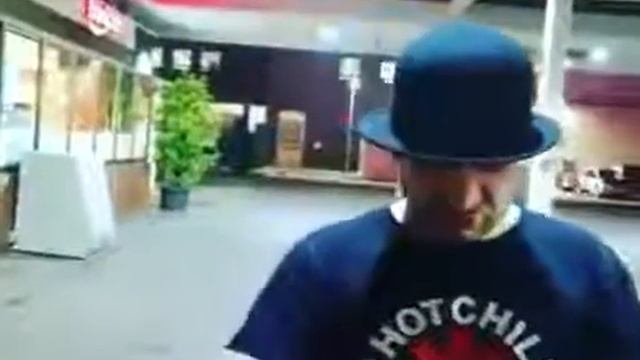 Schokk вытирает с рук кровь Drago смотреть онлайн