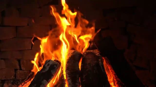 Звуки камина для релаксации ? ? Потрескивание огня с горящими поленьями ? 10 Часов смотреть онлайн