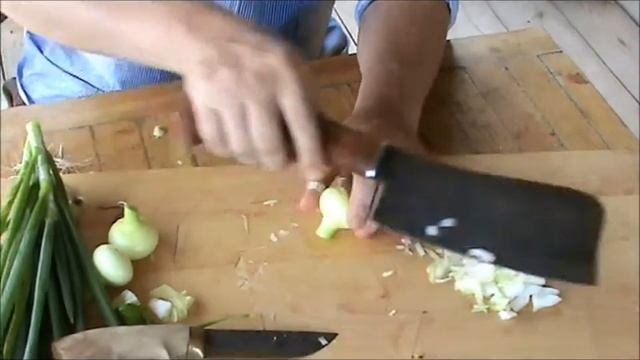 Тест ножа "Грибник", клинок ручной ковки, сталь 9ХС смотреть онлайн