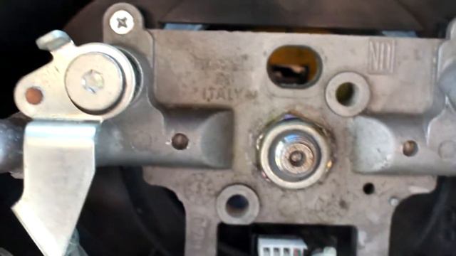Как переделать руль Нарди для мазды 323 F BA смотреть онлайн