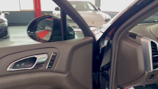 Porsche Cayenne Platinum Edition смотреть онлайн