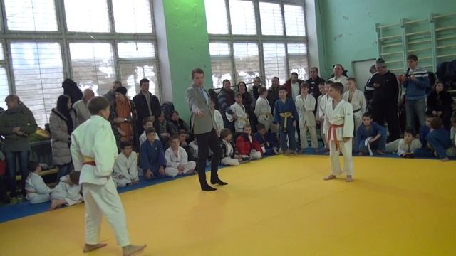 Цимбал L - Углицкий W .Король татами. 7.12.2013. смотреть онлайн
