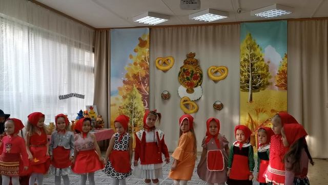 Танец Рябинок смотреть онлайн