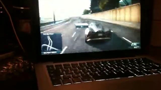 Need for speed most wanted 2012 gameplay en Macbook pro 13 - Mid 2012 смотреть онлайн