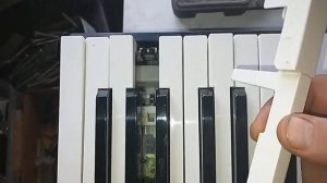 Замѣна и ремонтъ треснувшей клавиши на Casio  CDP  100, 130 и т.п. Серіѧ 2