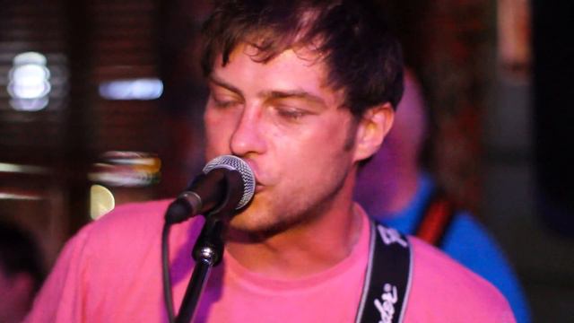 Самолет денег - Pop (оригинал - Мои ракеты вверх) смотреть онлайн