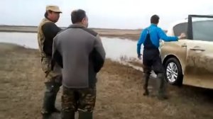 Nissan patrol y62 утопили машину