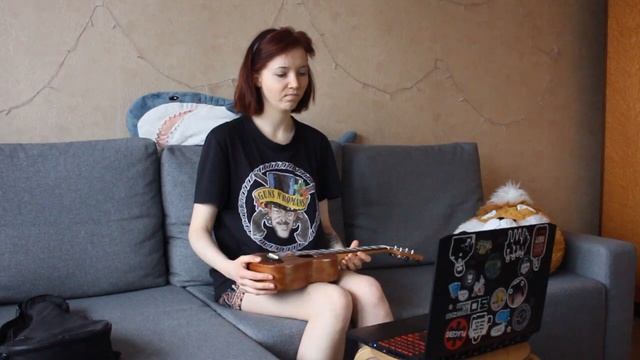 КАК ПРАВИЛЬНО ПОЛЬЗОВАТЬСЯ УКУЛЕЛЕ смотреть онлайн