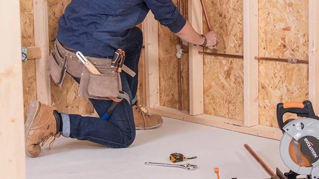 Chop Saw vs Mitre Saw - Which One Should You Get? смотреть онлайн