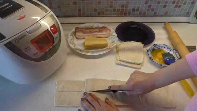 РУЛЕТИК С СЫРОМ И БЕКОНОМ В МУЛЬТИВАРКЕ MARUCHI RW-FZ45F смотреть онлайн