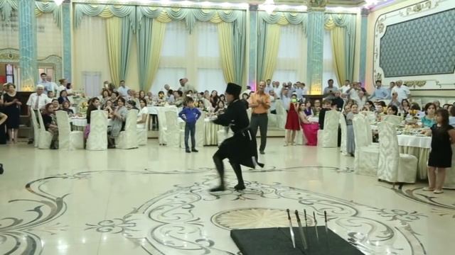 «Танец с саблями» смотреть онлайн