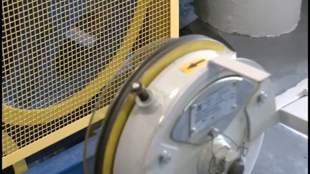 В новых лифтах комфортно и безопасно. смотреть онлайн