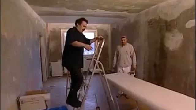 Люстру вешал смотреть онлайн