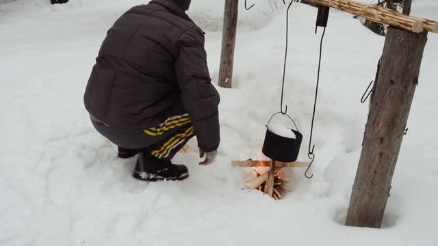 Одиночный поход в тайгу с ночевкой. Нашел избу. Часть 2-2 смотреть онлайн