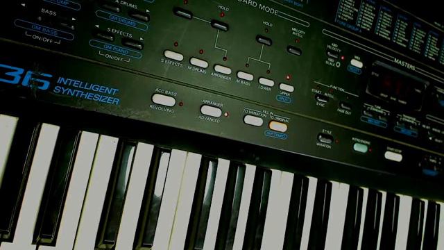 Roland E-36 (DEMO songs) HiQ sound смотреть онлайн