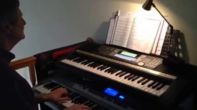 Keyboard / Organ Demonstration смотреть онлайн
