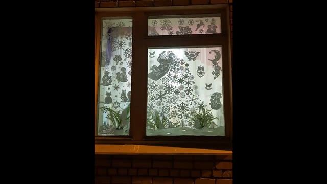 Украсили окна вытынанками, шаблонами в детском саду 2018 смотреть онлайн