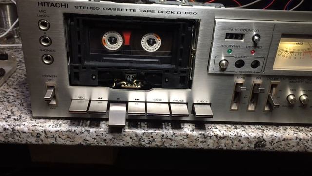 Hitachi D-850 восстановлен индикатор, проверка