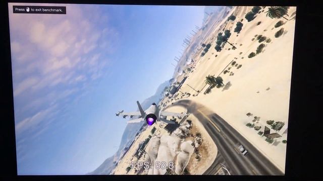 Grand Theft Auto V on 15" Retina MacBook Pro (Mid-2015) смотреть онлайн
