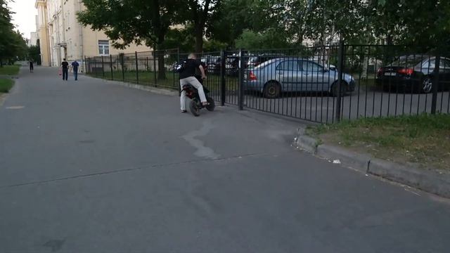Обзор электробайка 1000 ватт, 60 вольт Electrobike review 1000 watts, 60 volt смотреть онлайн